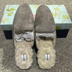 Brand new in box Birdies “The Pheobe”